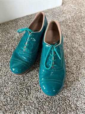 Bloch Teal Patent Oxford Flats with Tan Trim